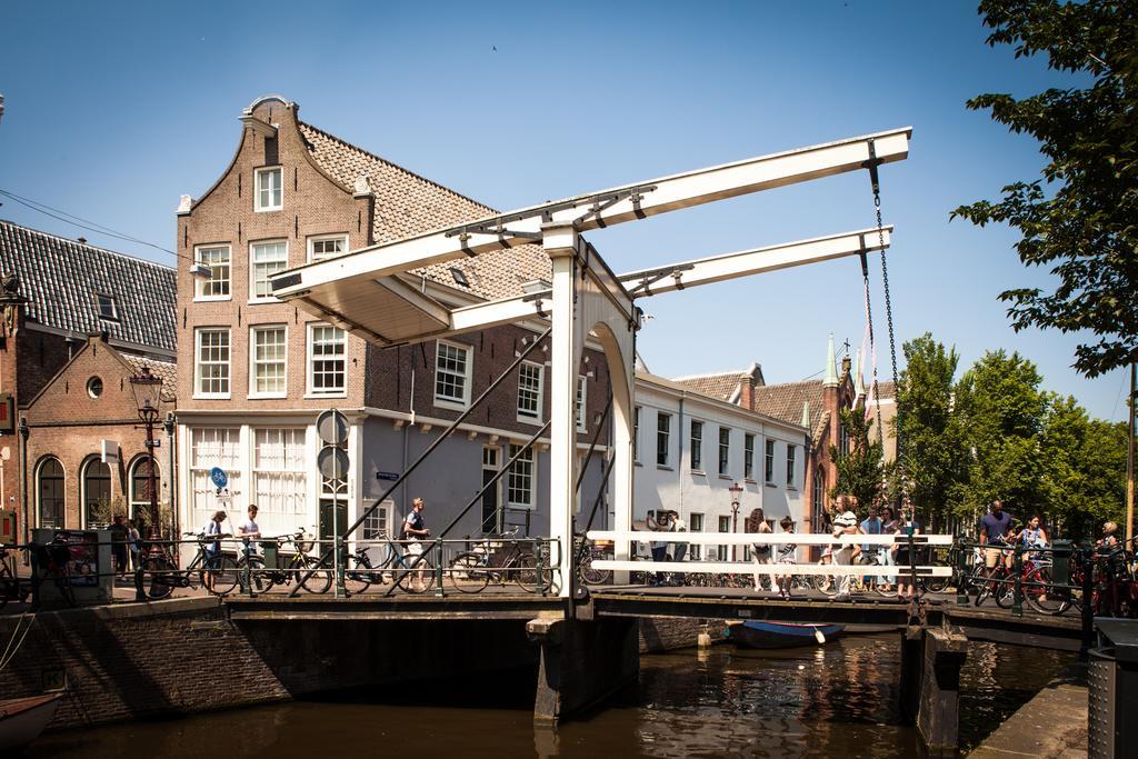 Zwanestein Canal House Amsterdam Exterior photo